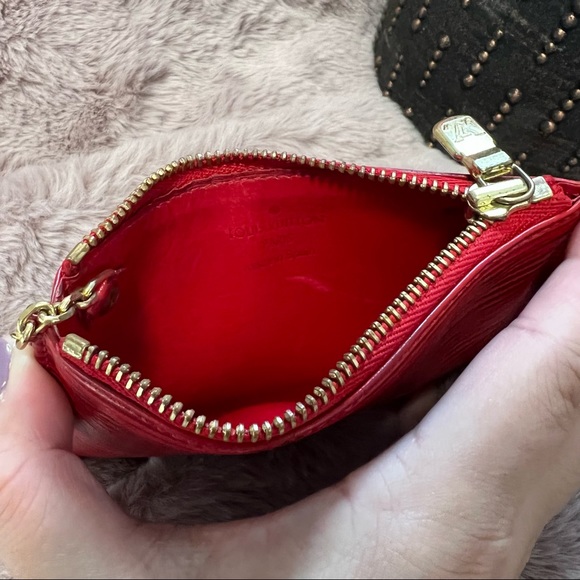 SOLD Louis Vuitton Key Cles Epi Red - Picture 7 of 9